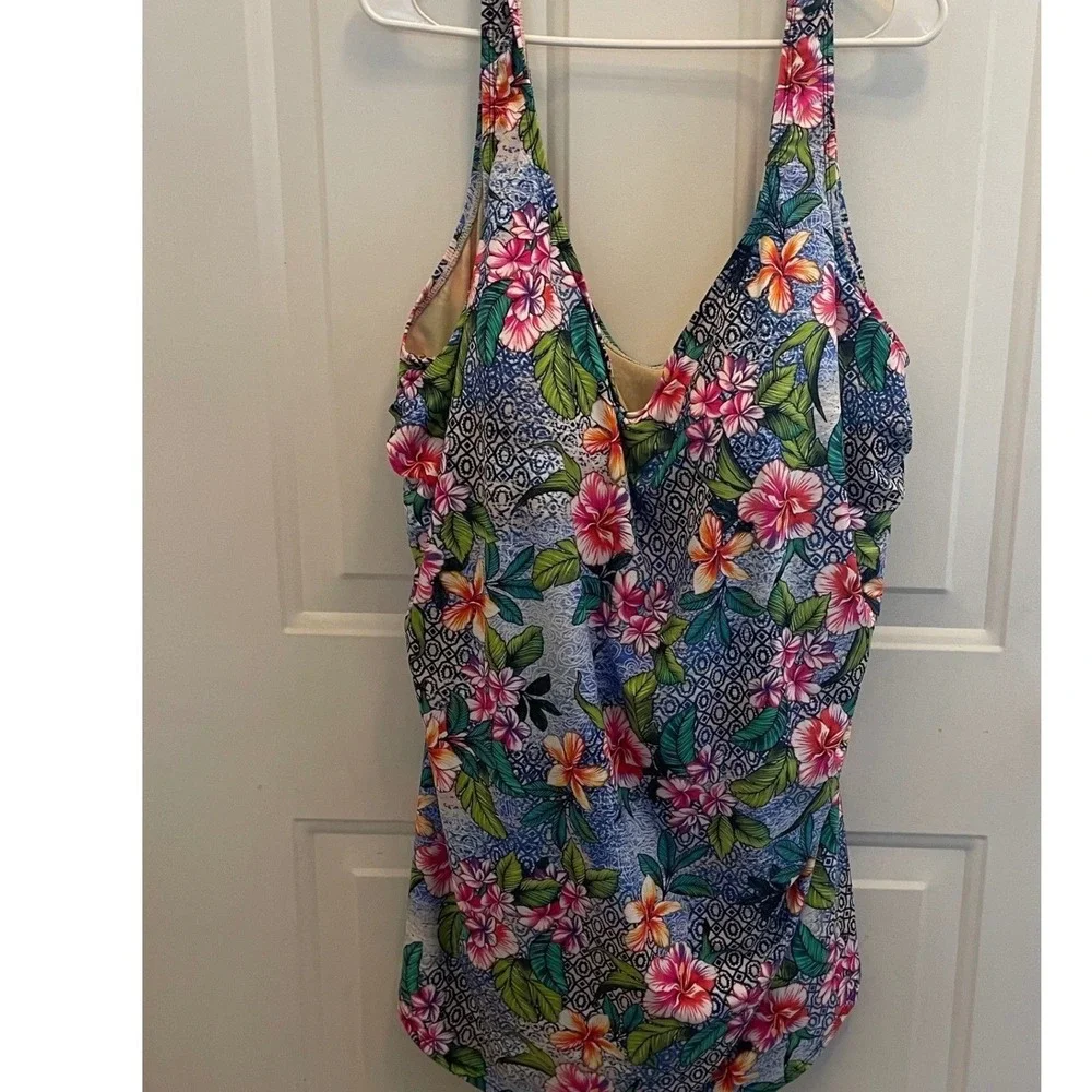 Swimsuits For All Floral Geometric One Piece Swimsuit Blue Pink Womens 34